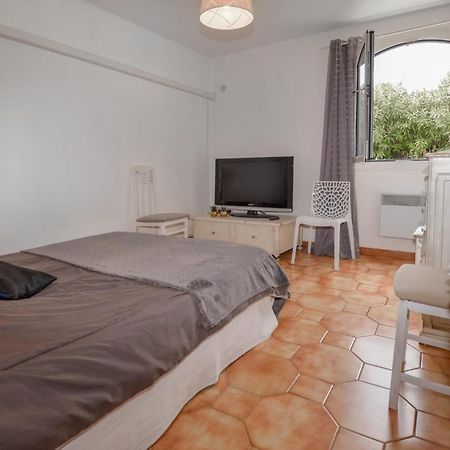 Lovely Apartment In Furiani With Kitchen Buitenkant foto