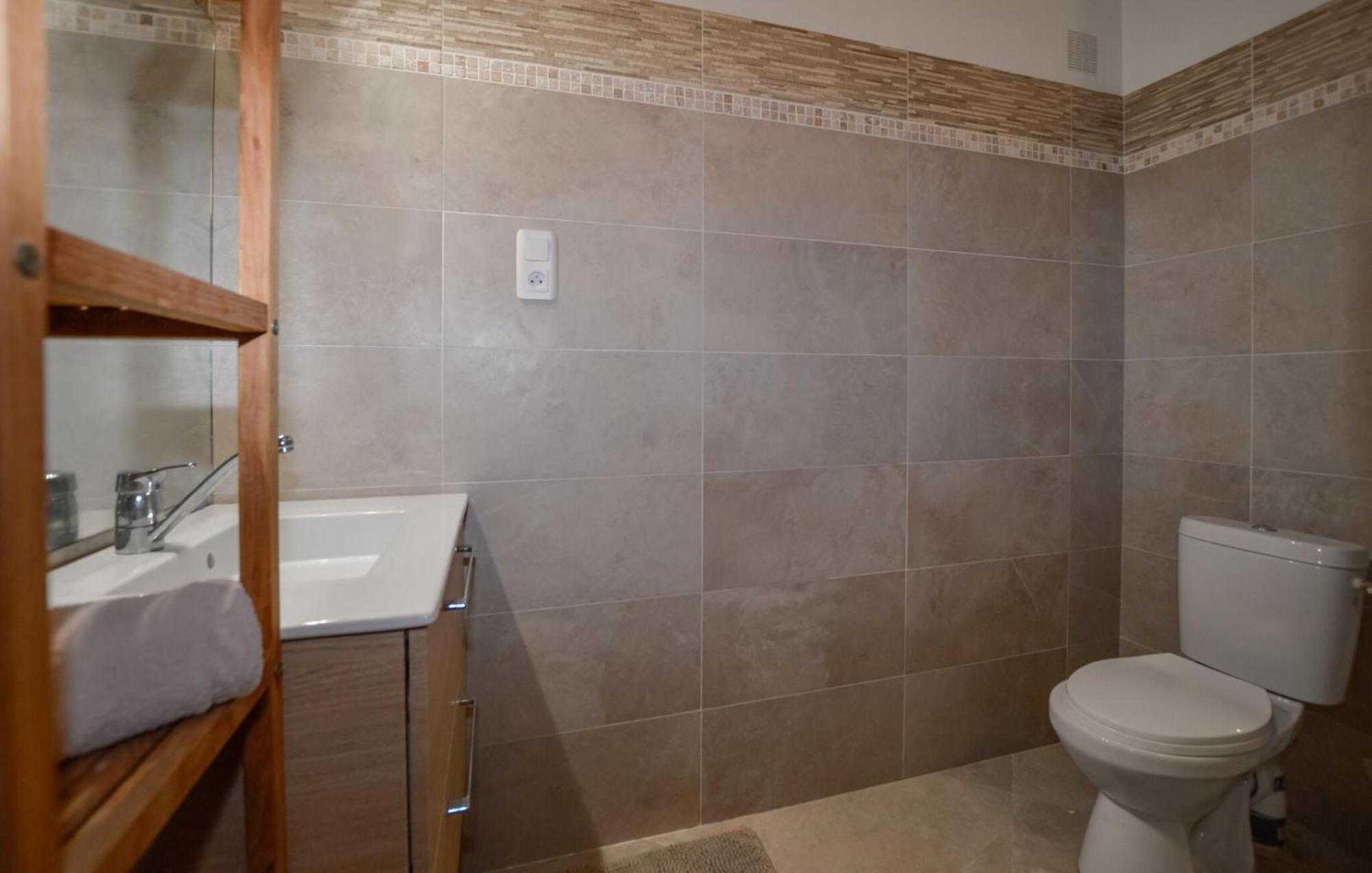Lovely Apartment In Furiani With Kitchen Buitenkant foto